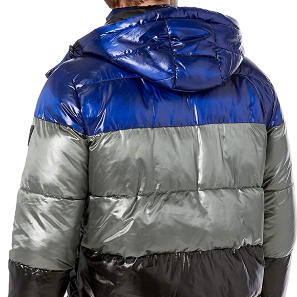 Guess puffer jacket - Picture 2 of 3